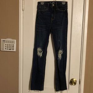 Hollister High Rise Slim Straight Jean